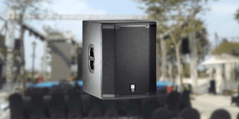 Khi tổ chức sự kiện ngoài trời hoặc chương trình đông người